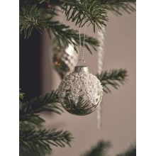 Christmas tree_Available from 31 October (15).jpg